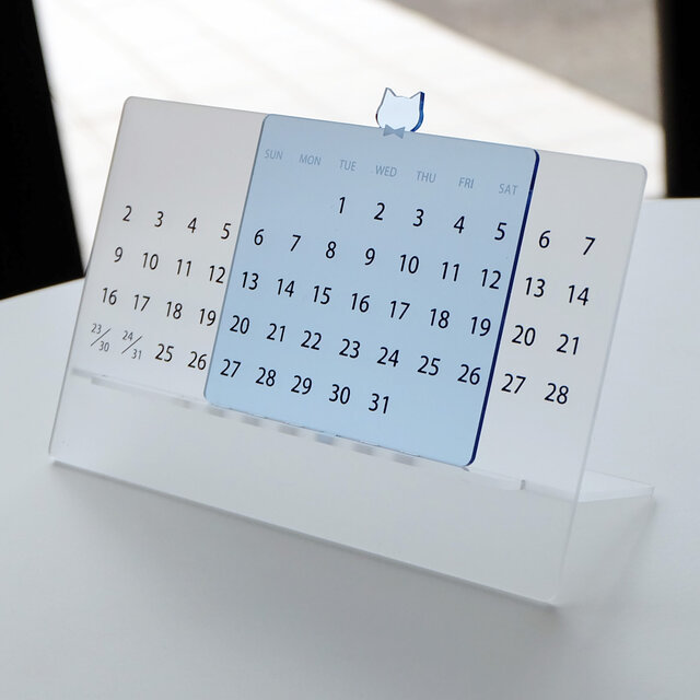アクリル製　卓上万年カレンダー　ミスト×ブルー