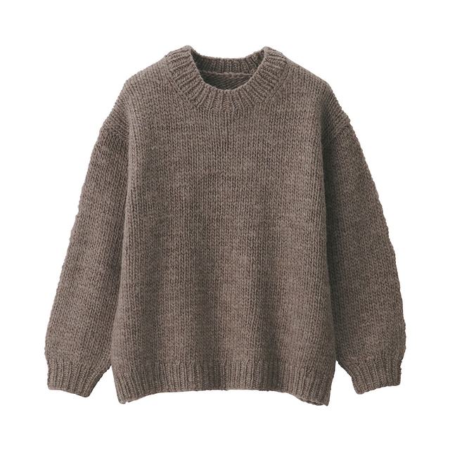 手編みニットセーター