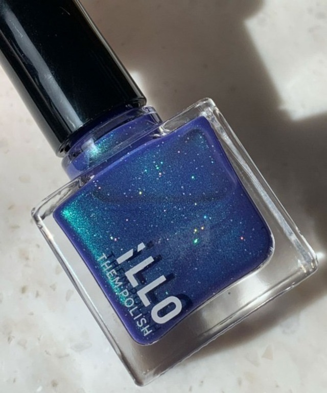 iLLO Cosmetics Hypnotic blue