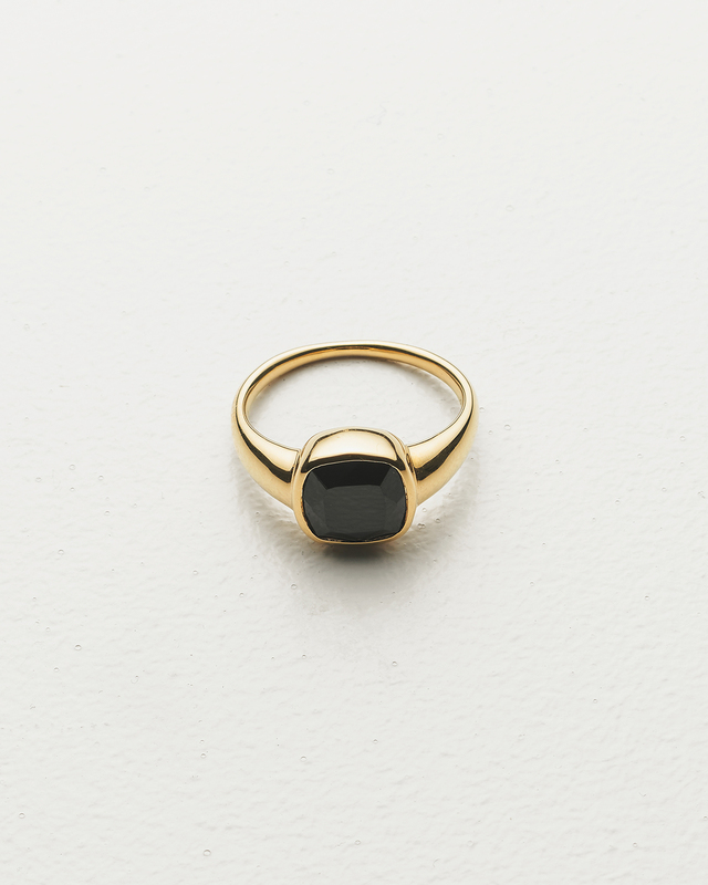 Black Spinel Square Ring / Gold