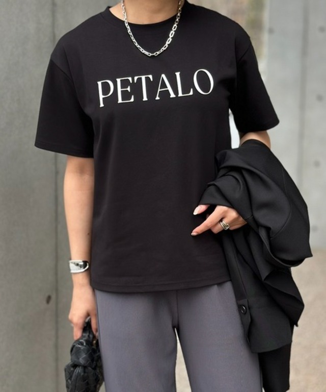 大人ロゴプリントTシャツ