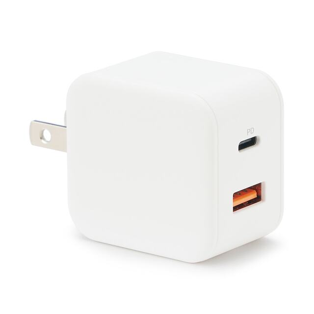 急速充電器　USB-C／USB-A