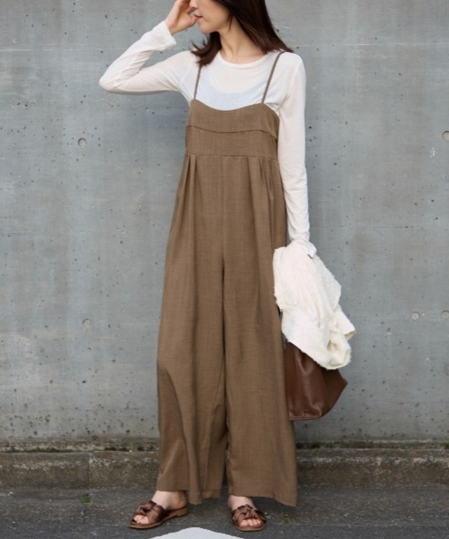 タックワイドサロペット