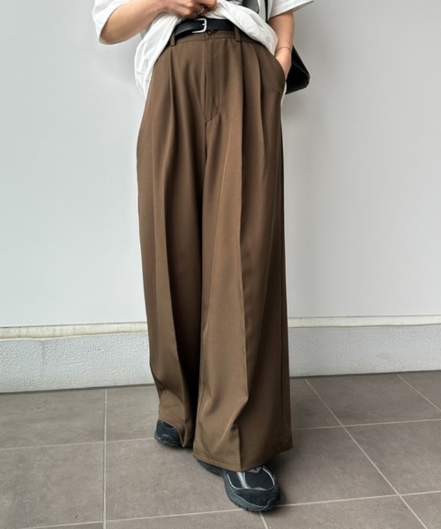 センタープレスタックワイドスラックス