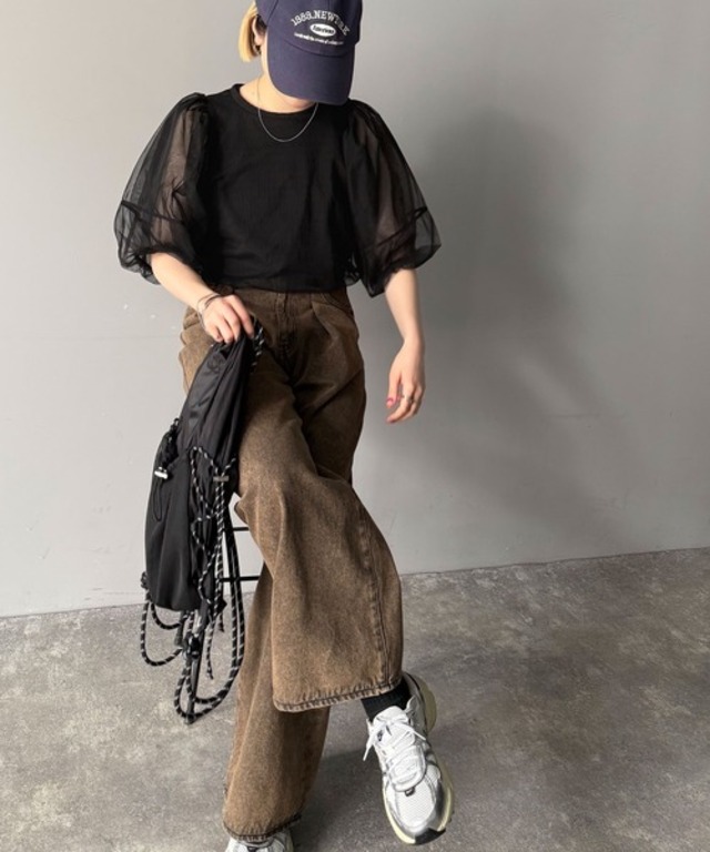 華やかで上品。ランタンスリーブチュール重ねジャガードプルオーバー（半袖）