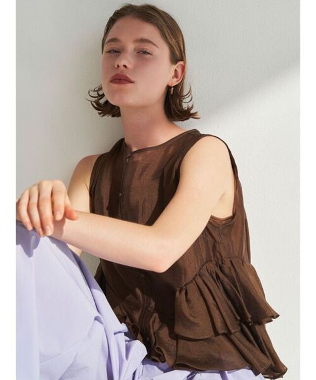 SHEER FRILL SLEEVELESS BL