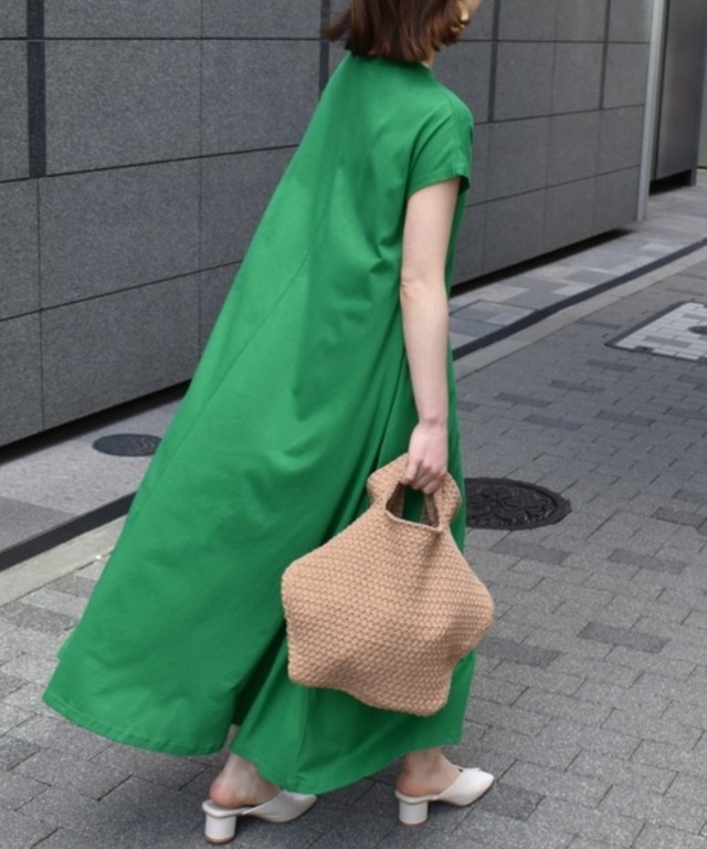 汗染み防止/接触冷感　ゆったりきれいめコットンＡラインボリュームＴシャツワンピース