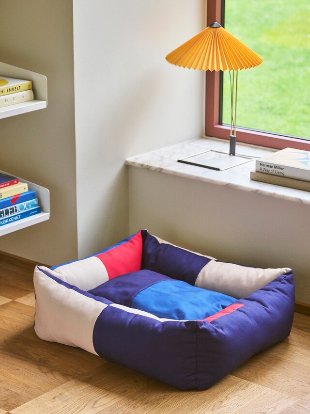DOGS BED M