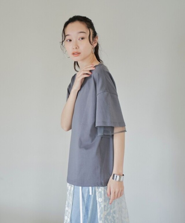 チュールレイヤーTシャツ