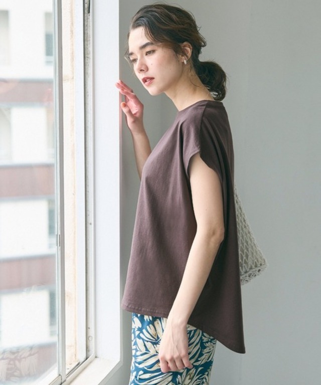 フレンチスリーブテールカットTシャツ