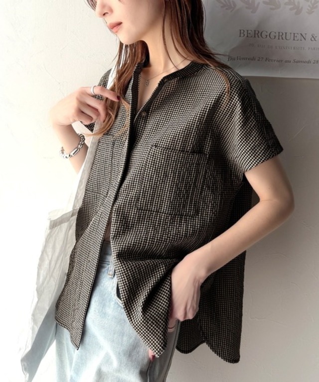 軽やかな風を感じて爽やかに。Wポケットフレンチスリーブシャツ