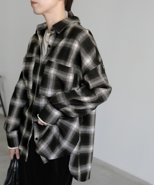 チェックロングシャツ