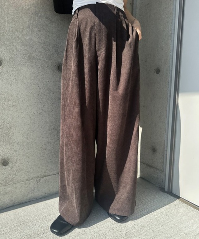 コーデュロイワイドストレートスラックス