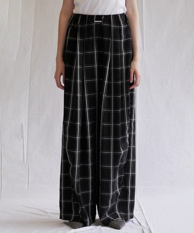 サテンギャザーバルーンパンツ / Satin Gathered Balloon Pants