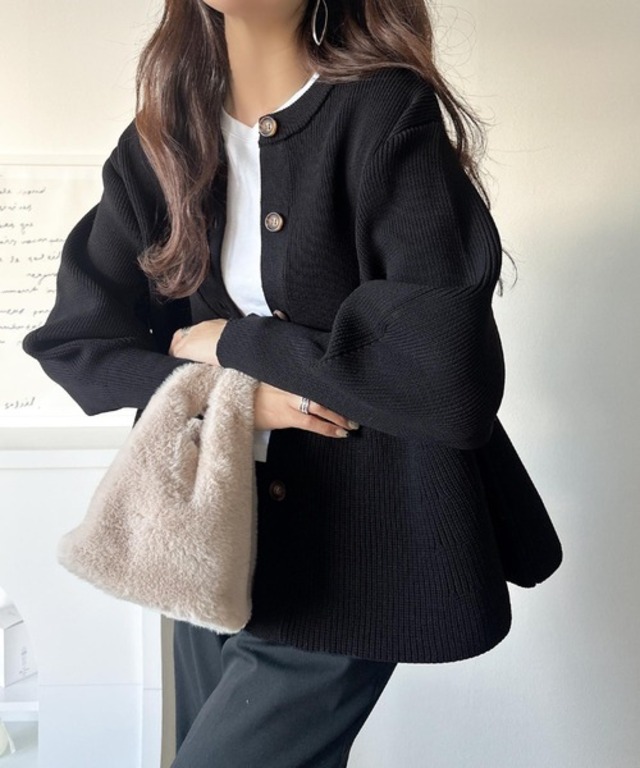 着るだけでメリハリ美人♪シーンで選べる2way仕様。2wayペプラムニットカーディガン