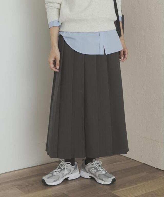 『UR TECH SMOOTHLUXE』片ヒダプリーツスカート
