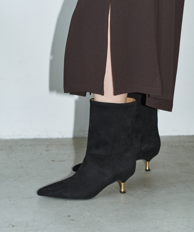 GRISE5cmポインテッドスエードミドルブーツ
