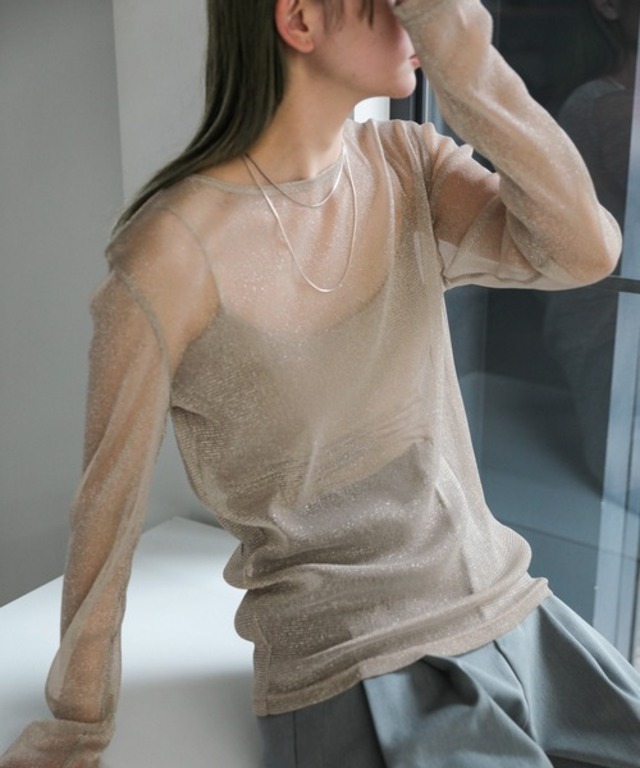 ラメシアートップス