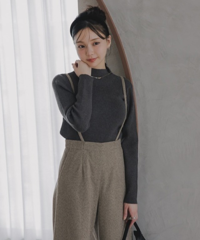 小さいサイズ　ボトルネックニット　低身長さん・小柄女性