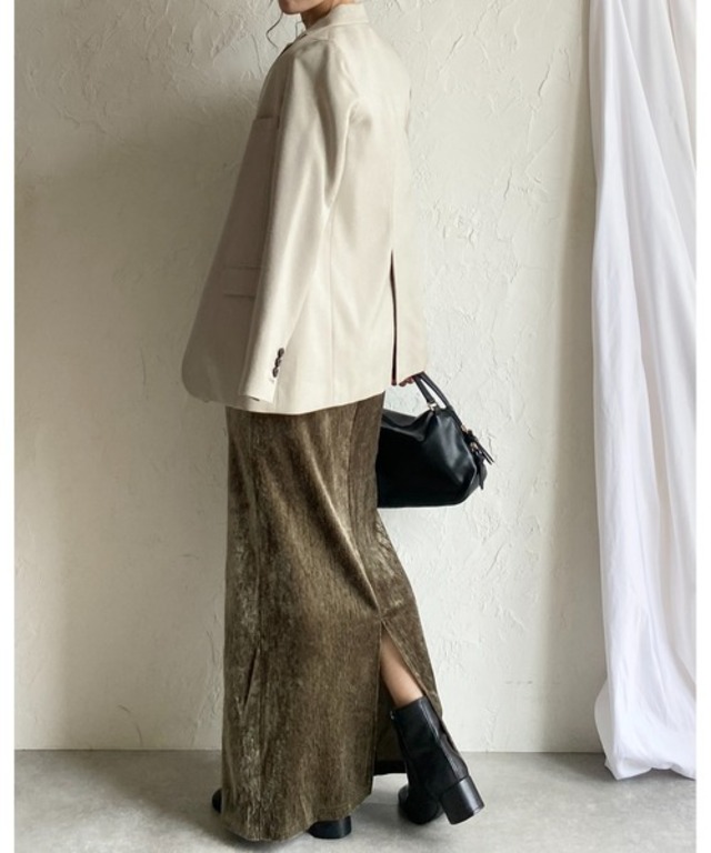 長袖ロング丈バックオープンベロアワンピース