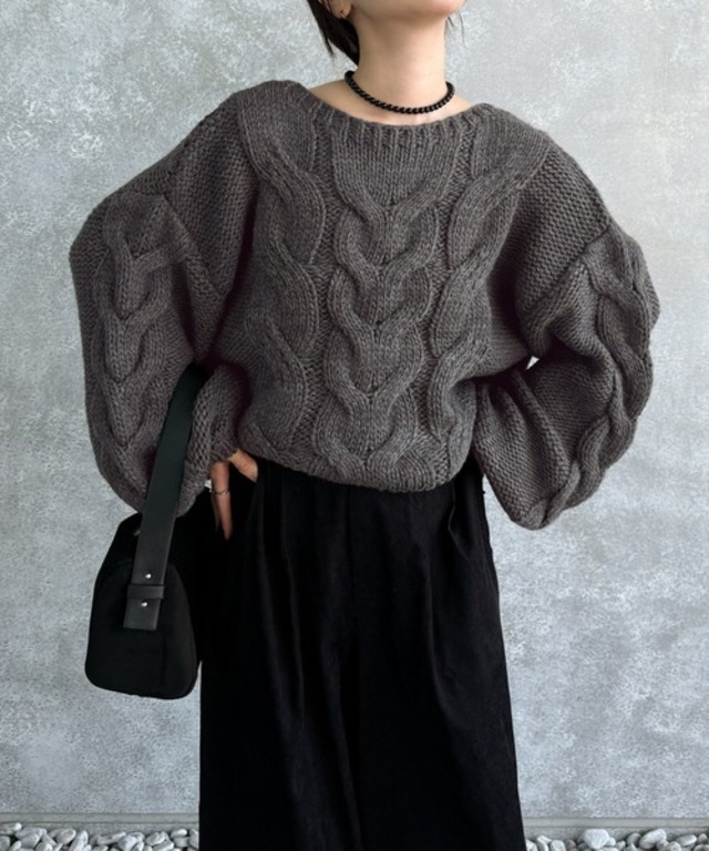 ビッグケーブルボリュームスリーブニット