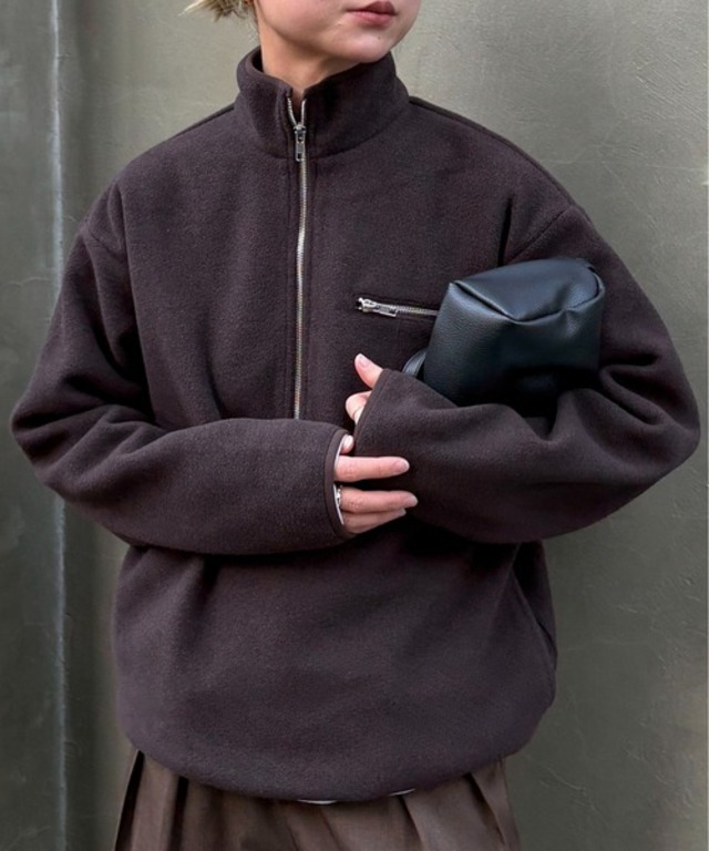 ハーフジップフリース