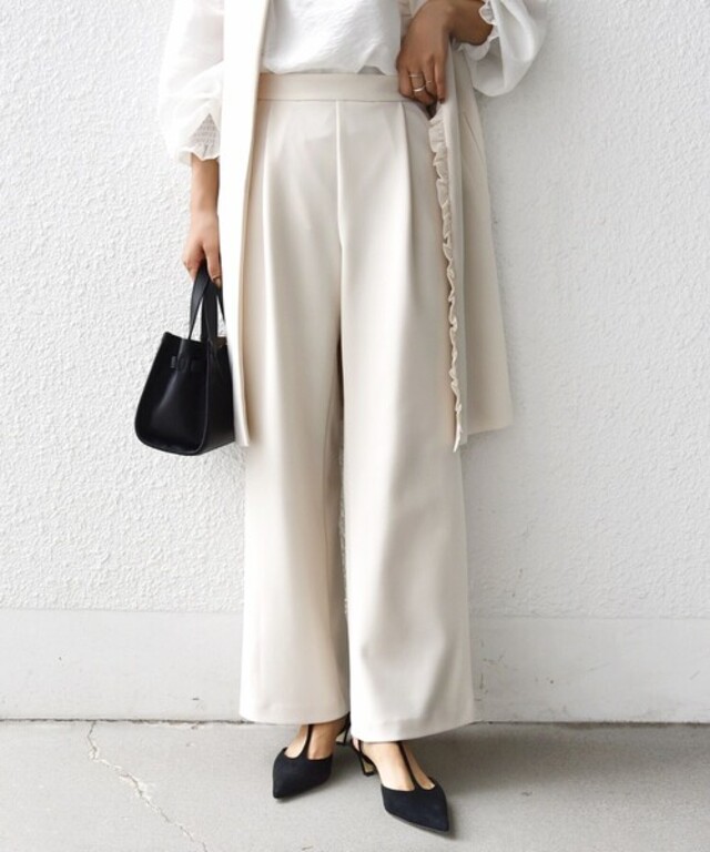 ships little black 【SHIPS別注】kaene:〈洗濯機可能〉ダンボール ストレート タック パンツ（セレモニー対応可）