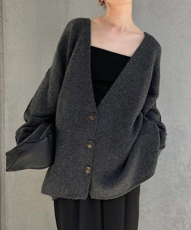 【新色追加】スリーブリンキングVネックカーディガン