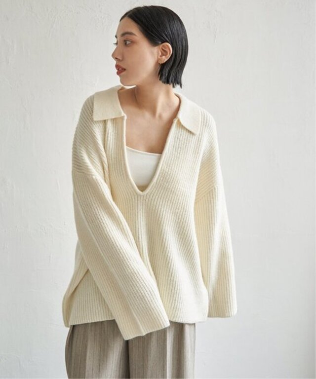 襟付きキーネックニット