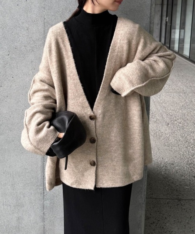 【新色追加】スリーブリンキングVネックカーディガン