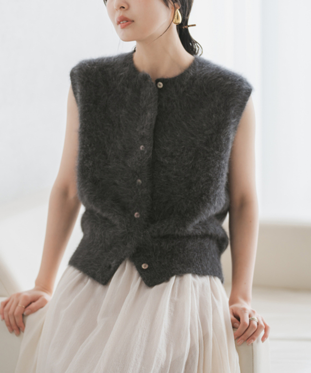 FOX/Caファーニットフロントボタンベスト