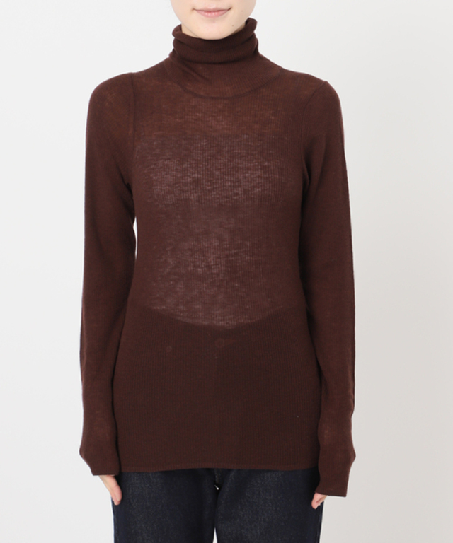 スイビリブタートルネックプルオーバー