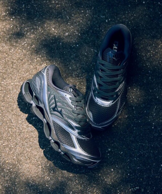 【MIZUNO(ミズノ)】WAVE PROPHECY LS