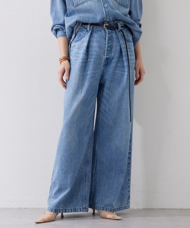 デニムタックパンツ