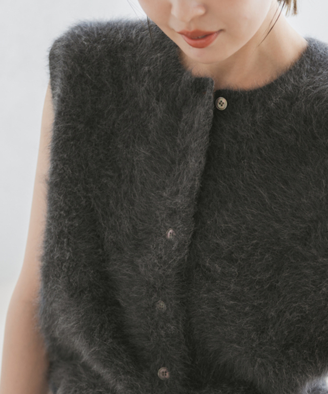 FOX/Caファーニットフロントボタンベスト