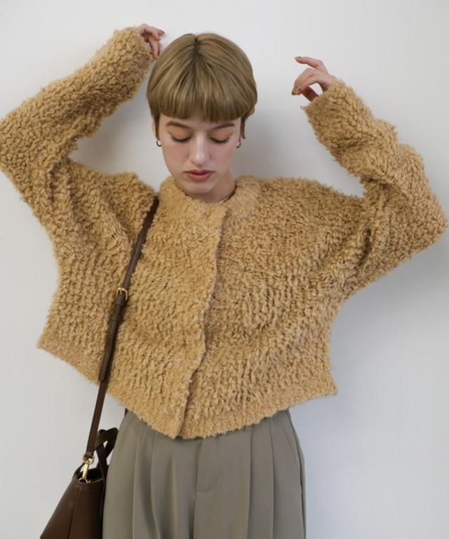 ループヤーンニットショートカーディガン