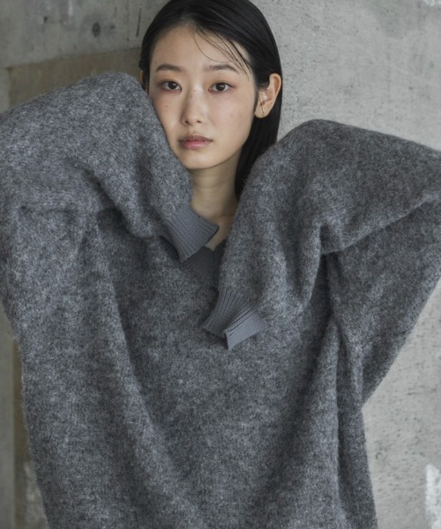 【ハンドウォッシャブル】ウール混リブ異素材起毛Vネックニット