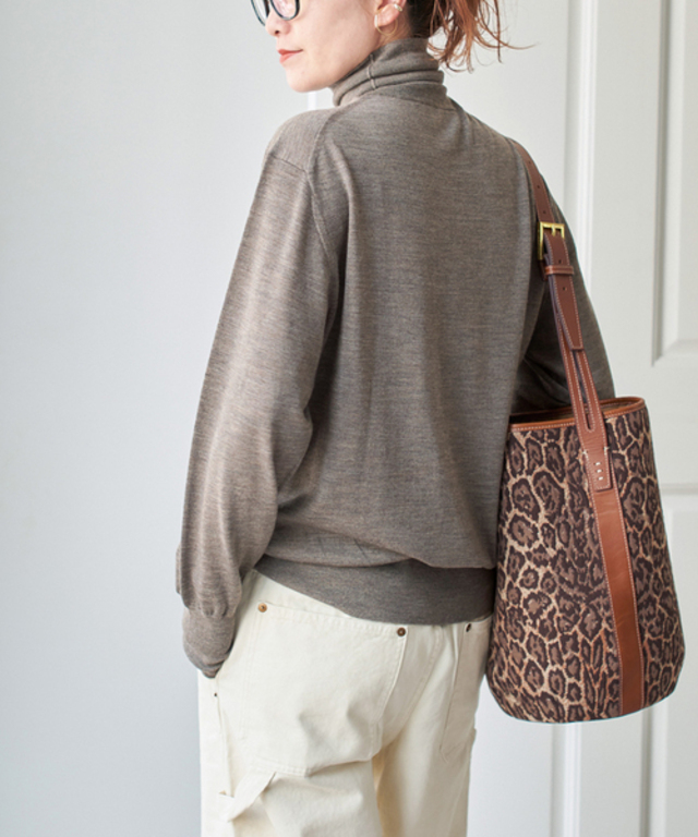 《手洗い可 / 追加》18Gタートルネックプルオーバー