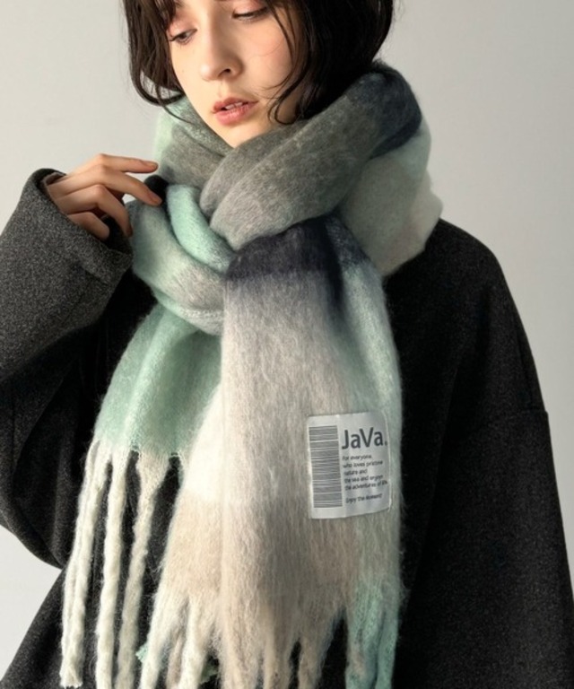 大判・ふわふわ チェック柄 ボリュームマフラー／フェイクウールストール《JaVaジャバ コラボ》