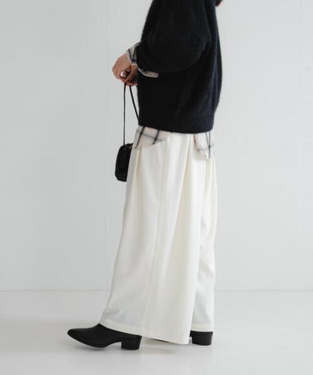 ストレッチタックギャザーワイドパンツ