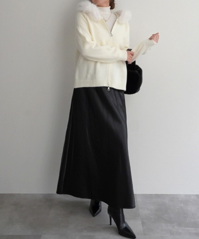 裏起毛サテンスカート