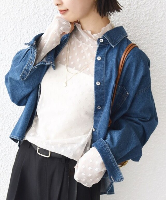 〈手洗い可能〉フラワー チュール ハイネック プルオーバー