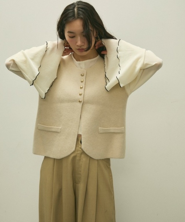 Almond gold button knit gilet / アーモンドゴールドボタンニットジレ