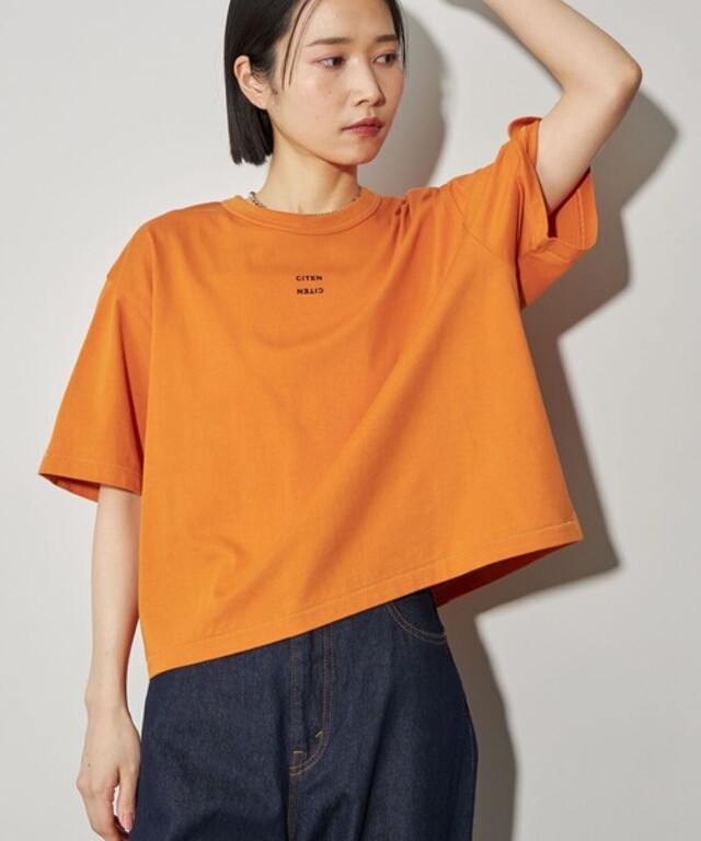 ボクシー フィット Tシャツ