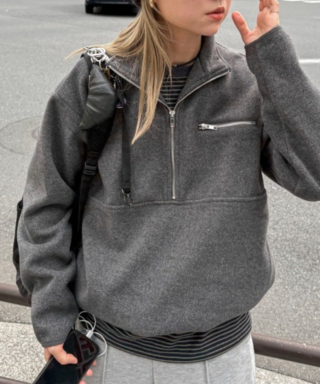 ハーフジップフリース