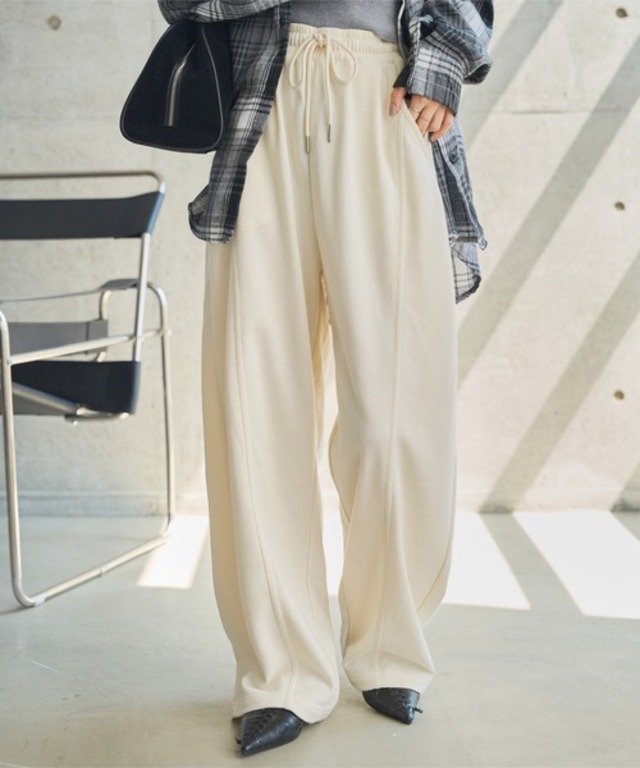 スウェット素材ワイドカーブパンツ