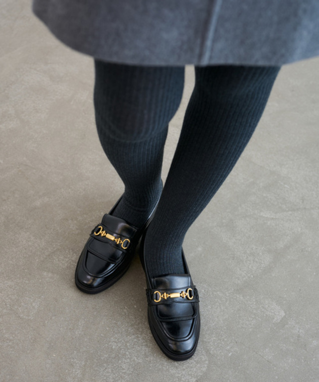 フラップビットローファー