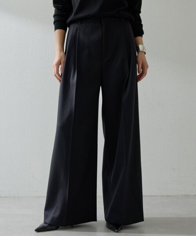 ワイドタックパンツ