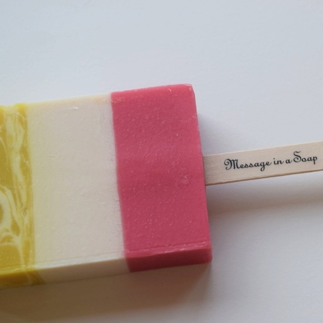 メッセージ・インナ・ソープ　ice cream soap bar sugar＆kiss