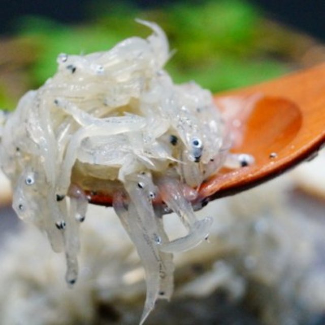 海の幸なのにYAMATO 生しらす200g 瀬戸内産 冷凍食品